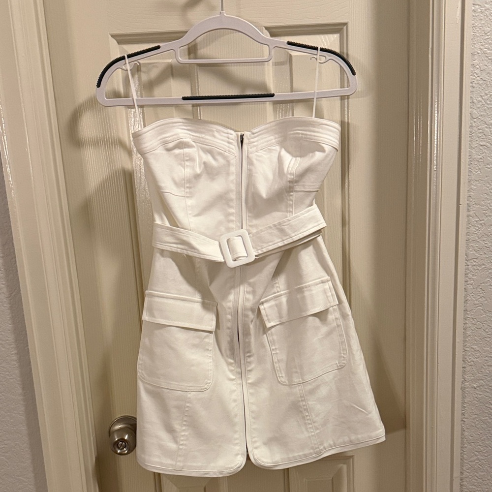 Astr, NWT, White Strapless Dress with Belt